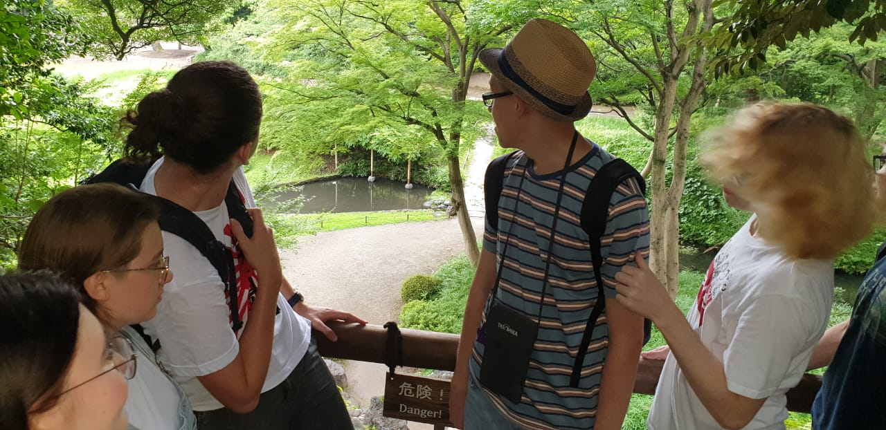 Летние стажировки в Токио для лингвистов