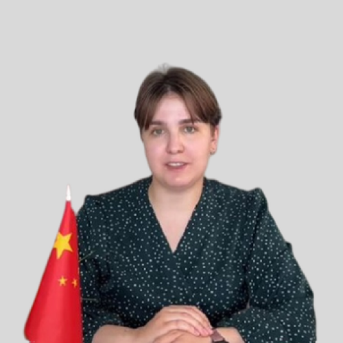 преподаватель китайского языка - Юлия